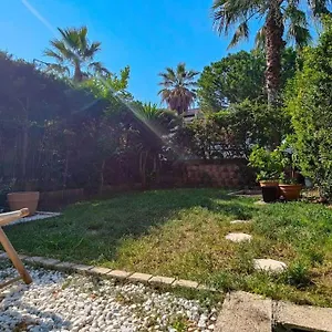 Appartement Loubet Plage - Spacieux Avec Jardin, Villeneuve-Loubet